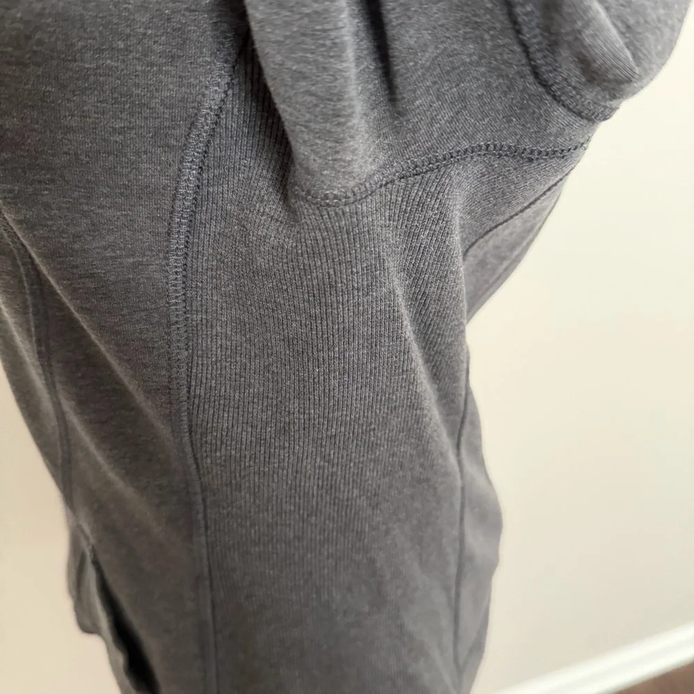 Athleta Jacket Hoodie Full Zip Thumbholes Athletic Lounge Stretch Pockets Grey
